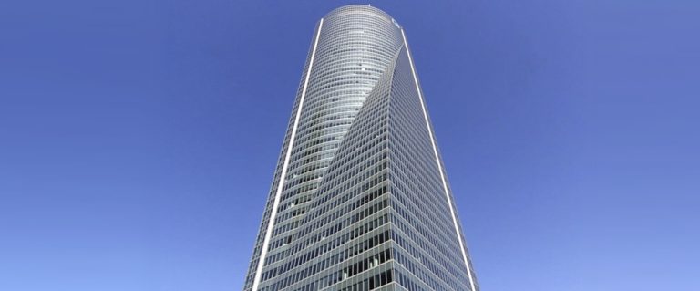 data center torre-espacio-768x319